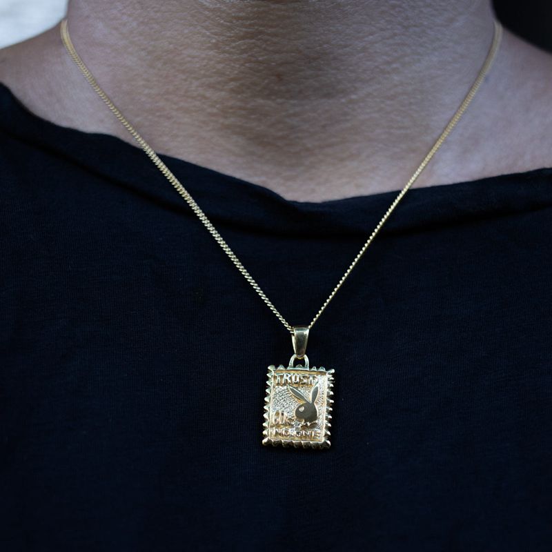 Bijoux Playboy Trust No One Necklace Homme Doré | RMHESIB-95